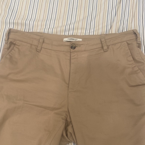 Soft beige pants rarely used bought from Turkey during a trip a bit small - Picture 2 of 6